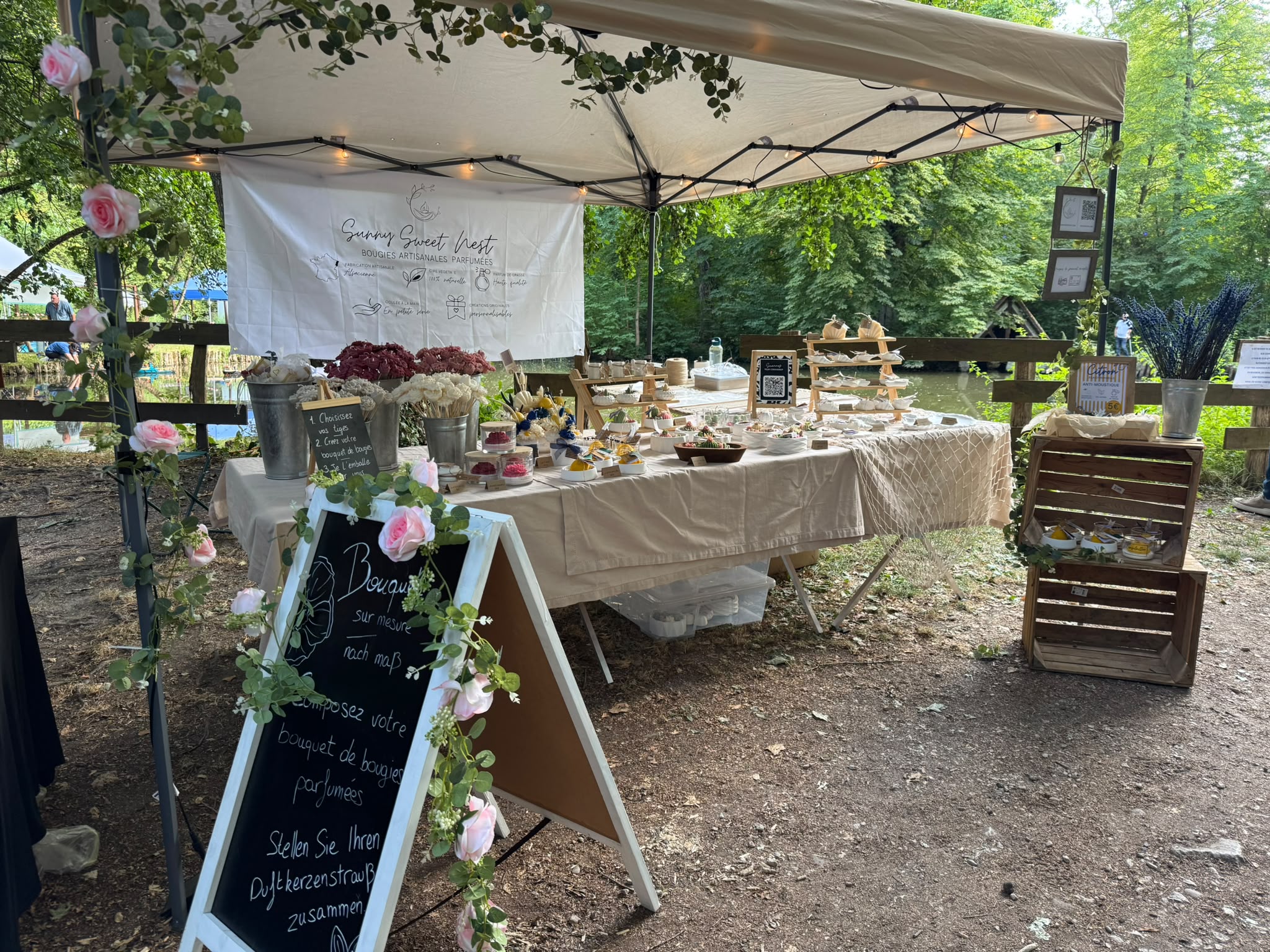Stand de Sunny Sweet Nest à une fête de village